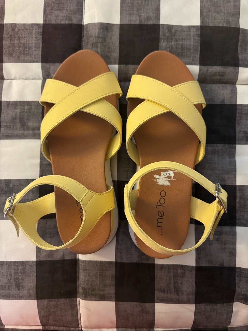 NWOT sandals